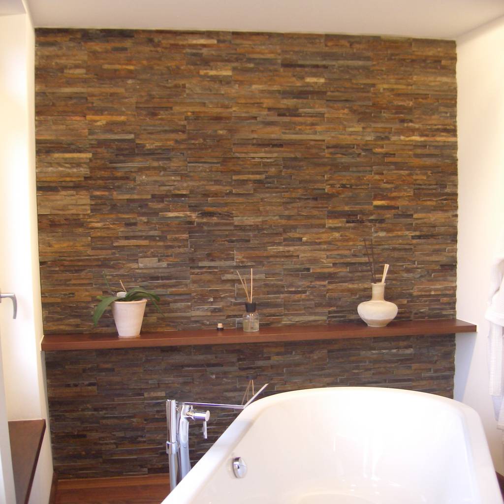 Atmospharische Natursteinwand Moderne Badezimmer Von Grandi Lutze Modern Homify