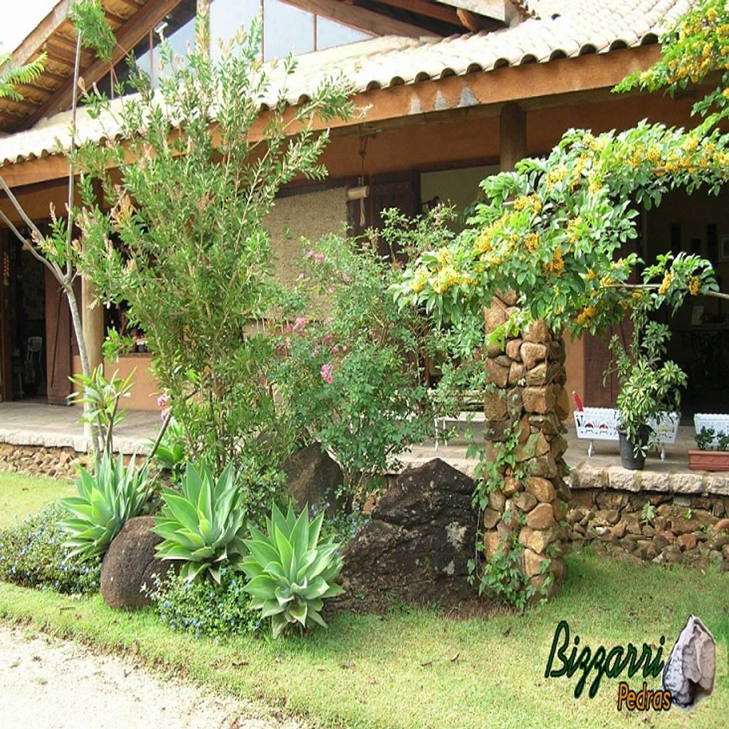 Paisagismo com pedras bizzarri pedras jardins rústicos - Fotos De JarDins Rustico Por Bizzarri PeDras