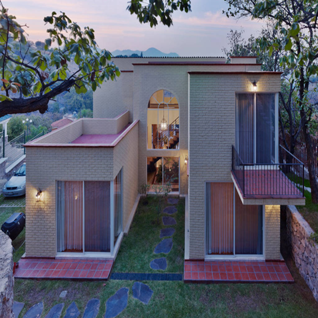 La fachada posterior excelencia en diseño casas coloniales ladrillos