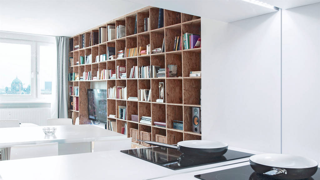 Plattenbau 3 0 Berlin Alexanderplatz Minimalistische Wohnzimmer