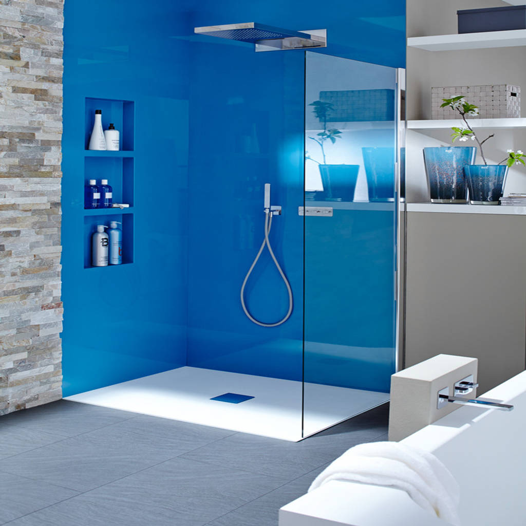 Badewanne mit tür und fugenlose wände bad campioni moderne ...