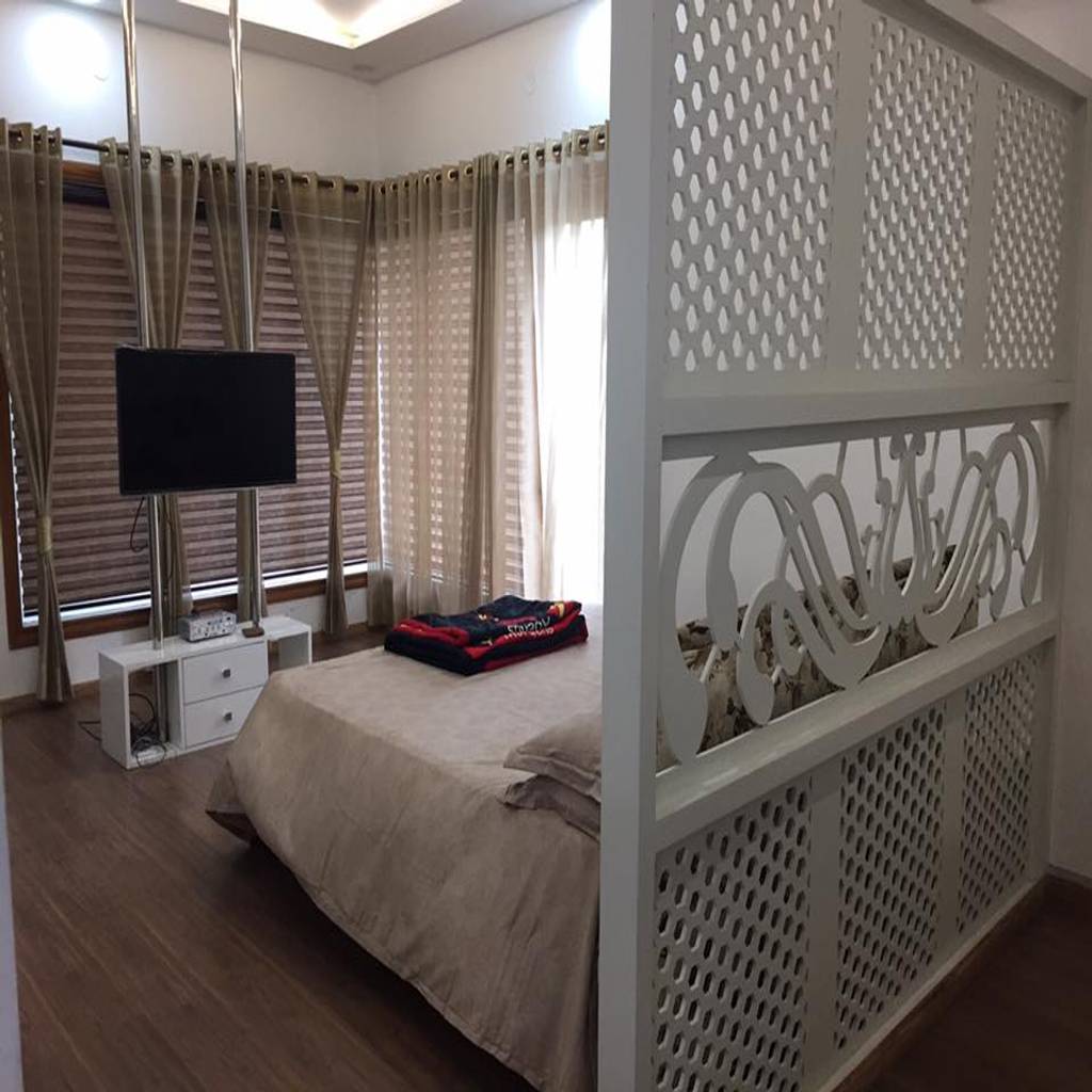 Master bedroom with separate sitting area | homify