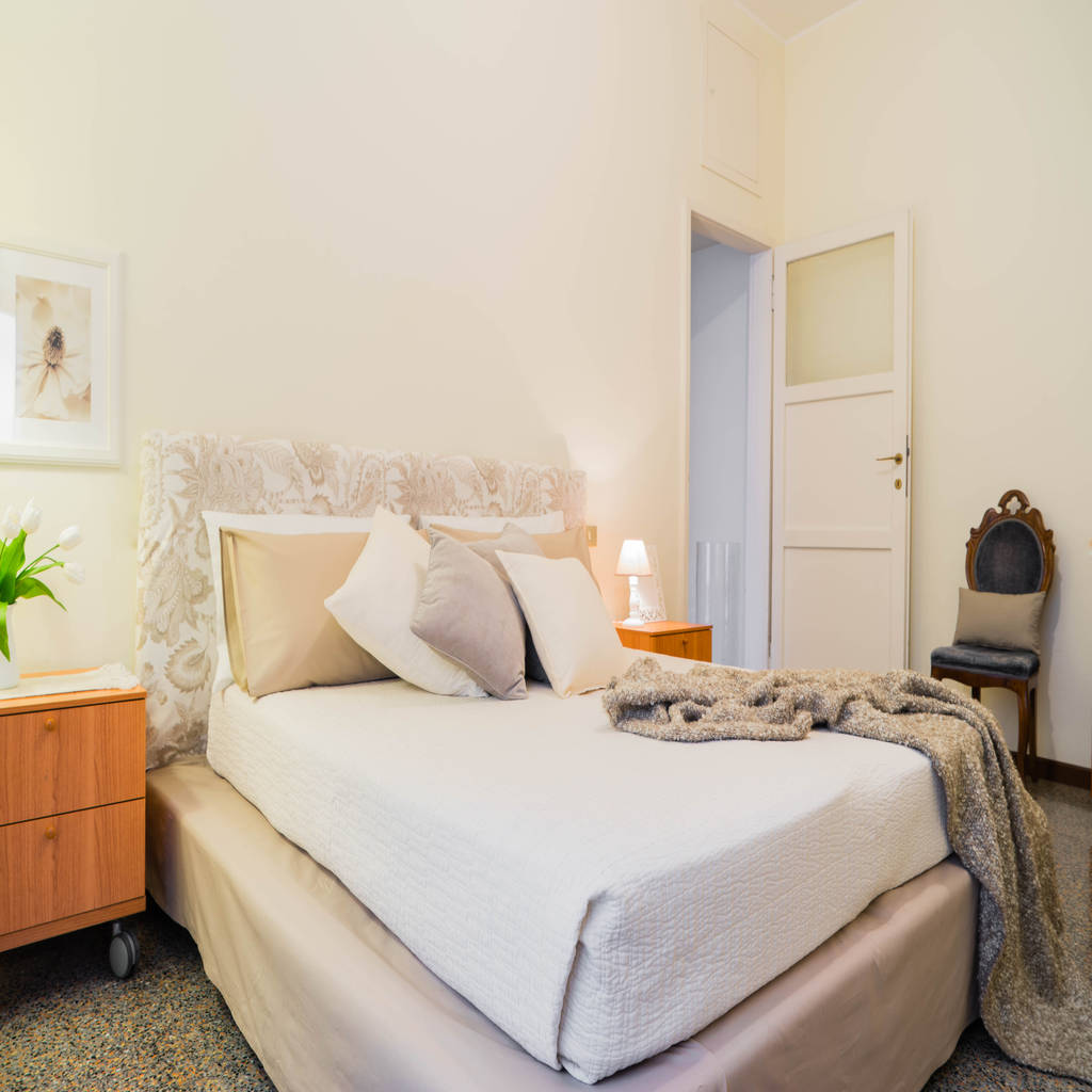 Beautiful descrizione camera da letto pictures design trends 2017 ... Descrizione di una camera da letto