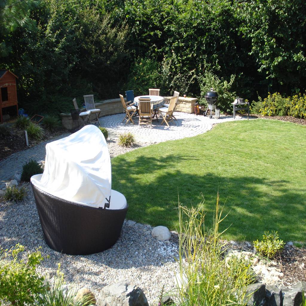 Aufenthaltsbereich mit sitzmauer homify
