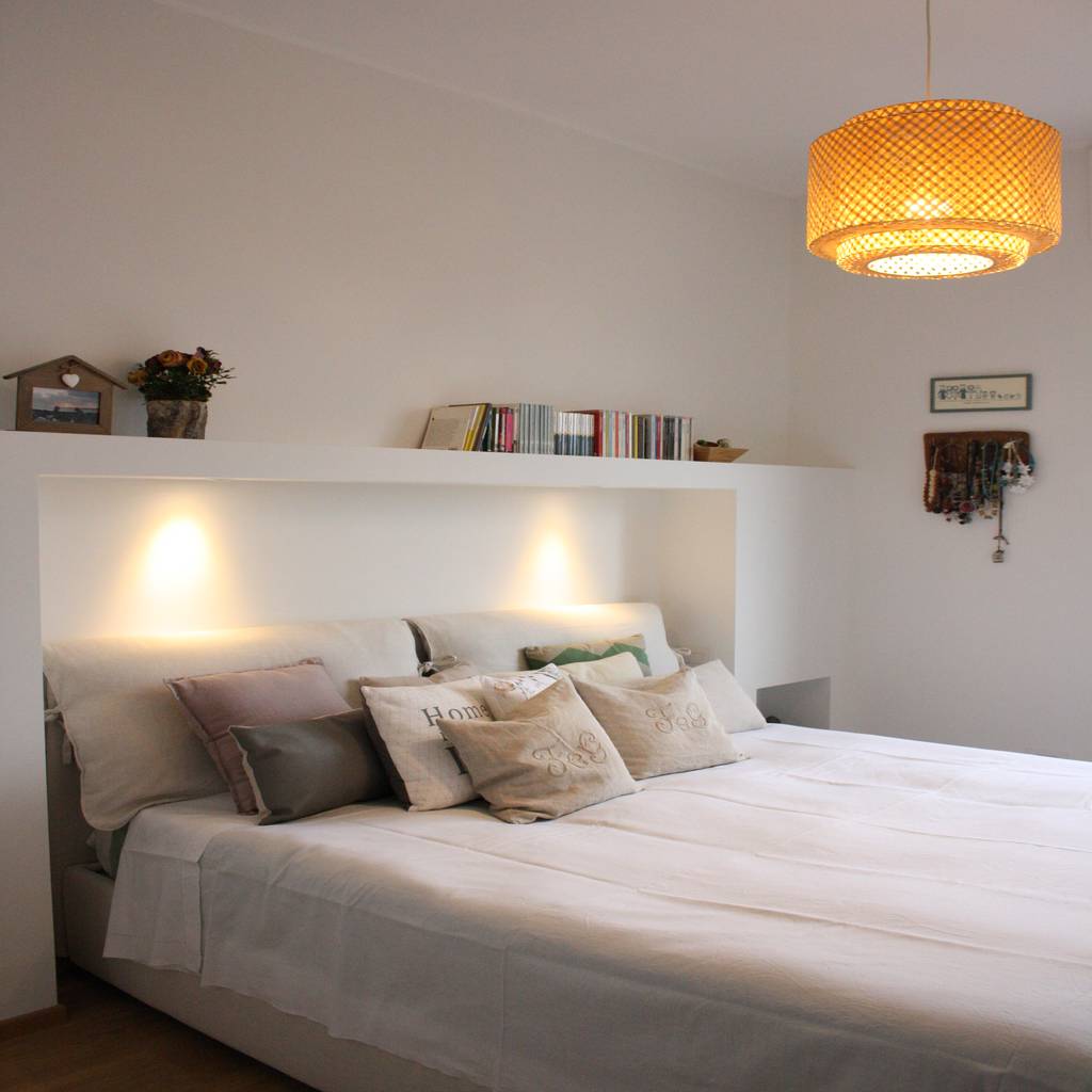 Colori Camere Da Letto Ragazze : Camera sui colori del bianco e nero con accessori oro (con ... - Colori camere da letto ragazze.