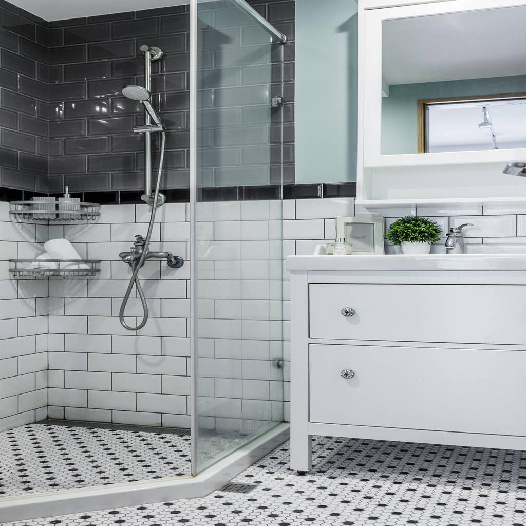 潤澤明亮設計事務所 rustikale badezimmer fliesen grün | homify