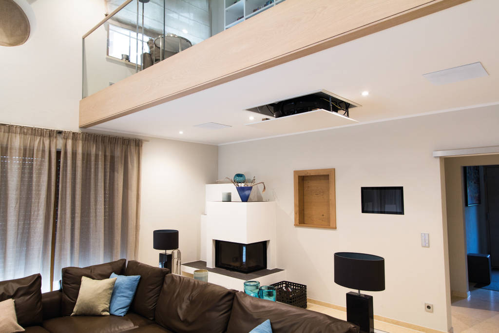 Beamer Moderne Wohnzimmer Von Casaio Smart Buildings Modern Homify