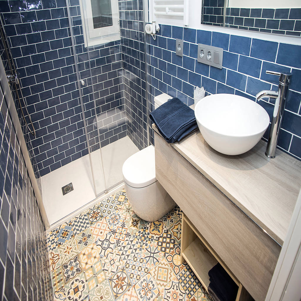 Ванная комната дизайн фото 8 кв м с ванной санузел совмещенный