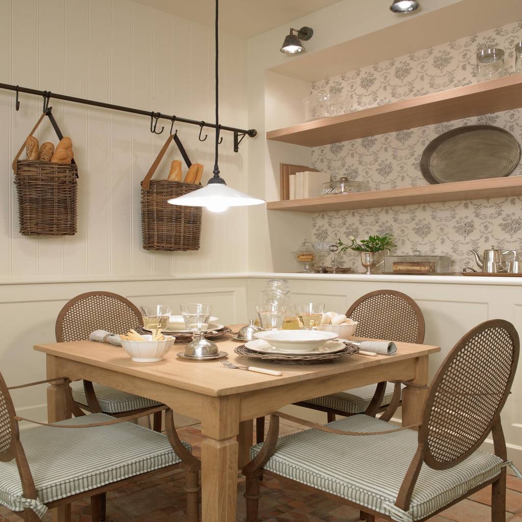 Cucina in stile classico di deulonder arquitectura ...