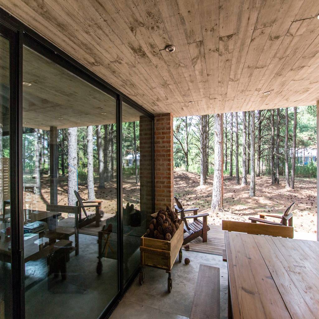 Casa el faro 01. carmelo, uruguay tc estudio casas modernas: ideas