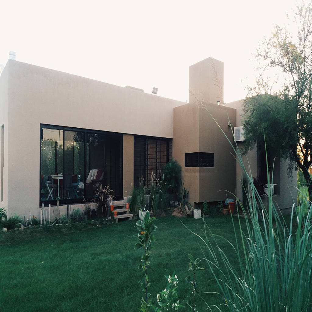 Fachada homify casas modernas: ideas, imágenes y decoración ladrillos