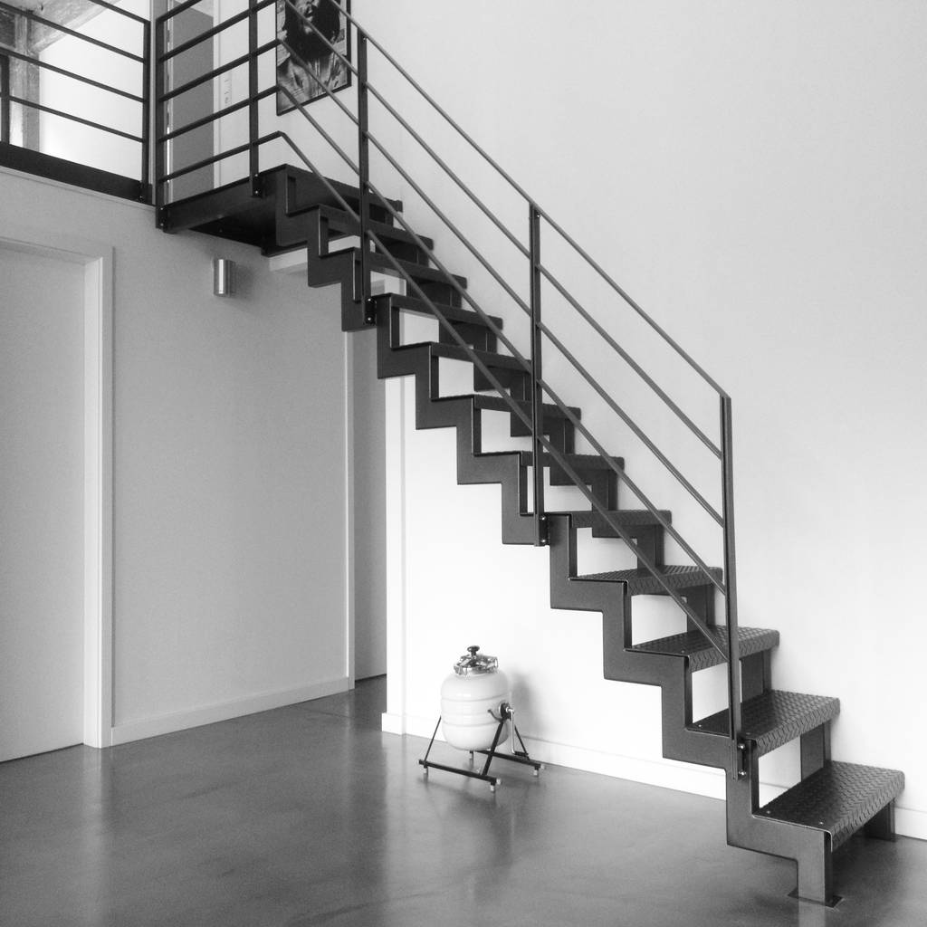 Stahltreppe zur empore hauser - architektur ...