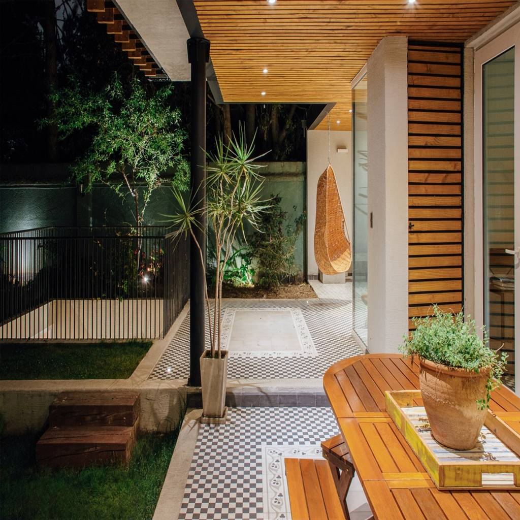 Vista quincho y terraza cubierta balcones y terrazas modernos: ideas, imágenes y decoración de ...