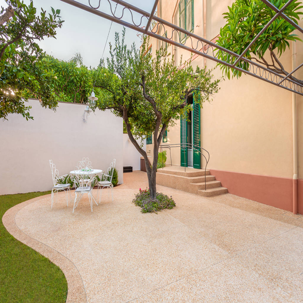 Giardino mediterraneo giardino in stile mediterraneo di ...