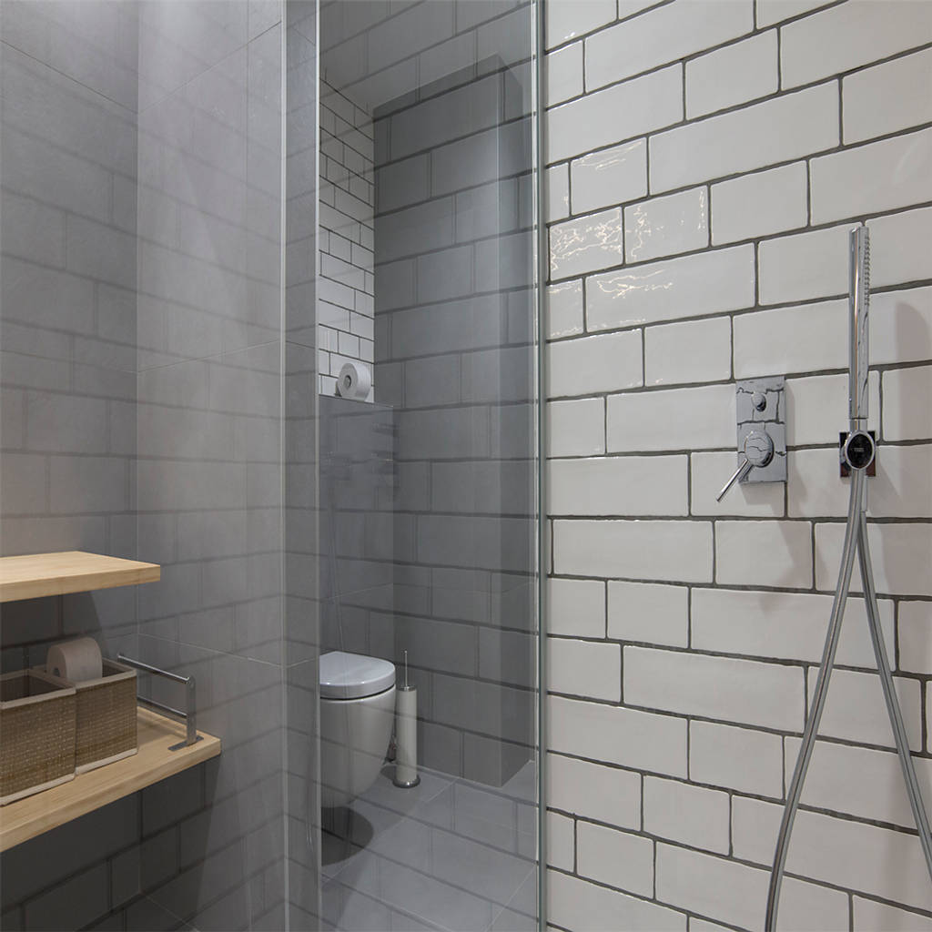 Baño principal voilà! baños de estilo escandinavo cerámico gris | homify