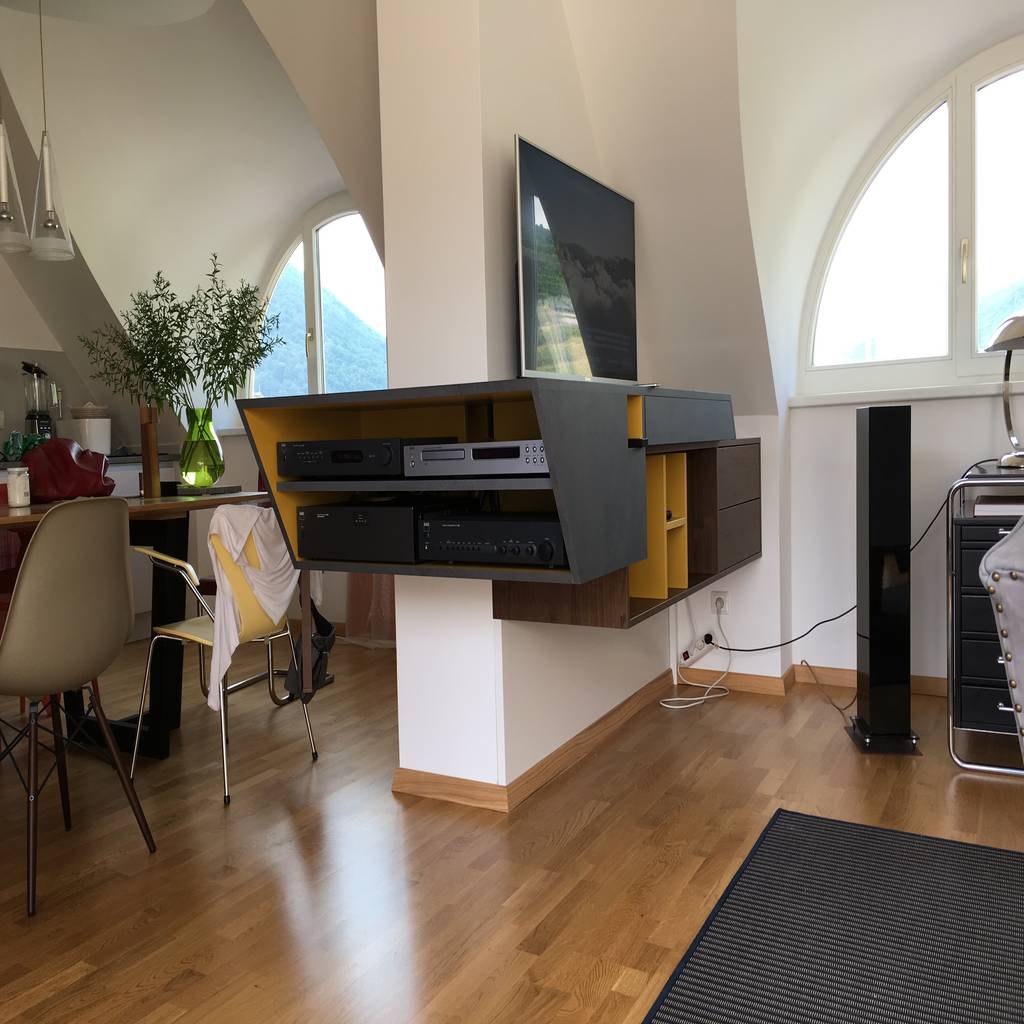 Medien Mobel Minimalistische Wohnzimmer Von Atelier Korner Studio Fur Gestaltung Wien Berlin Minimalistisch Homify