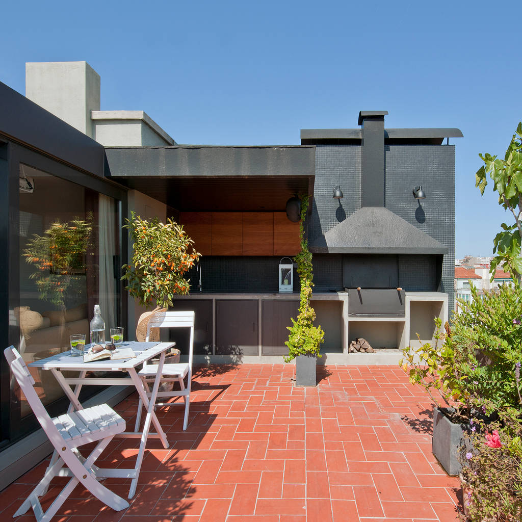 Moderner balkon, veranda & terrasse von the room & co interiorismo