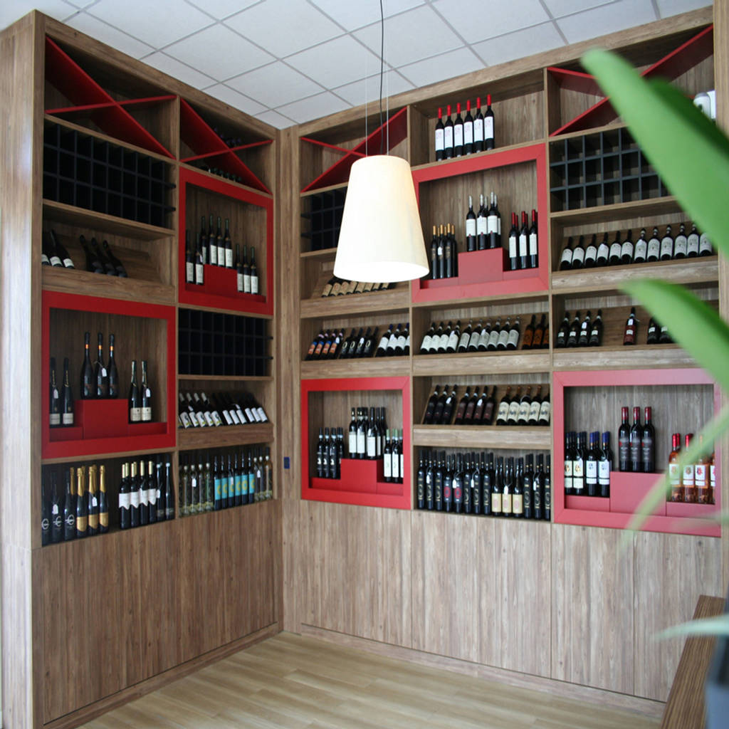 Design interni enoteca e progetto arredo wine bar su misura di ... Arredamento wine bar