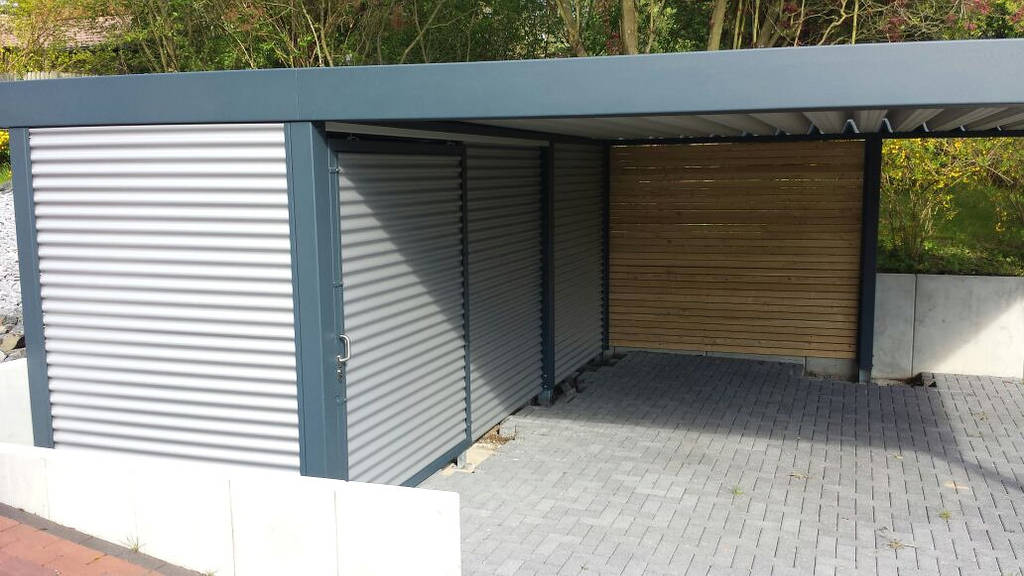 By Carport Schmiede Gmbh Co Kg Hersteller Fur Metallcarports Und Stahlcarports Auf Mass Modern Iron Steel Homify