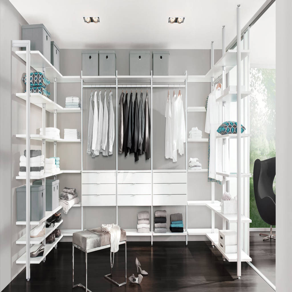 Clos It Dressing Room Shelving System Ruang Ganti Klasik Oleh Regalraum Uk Klasik Homify