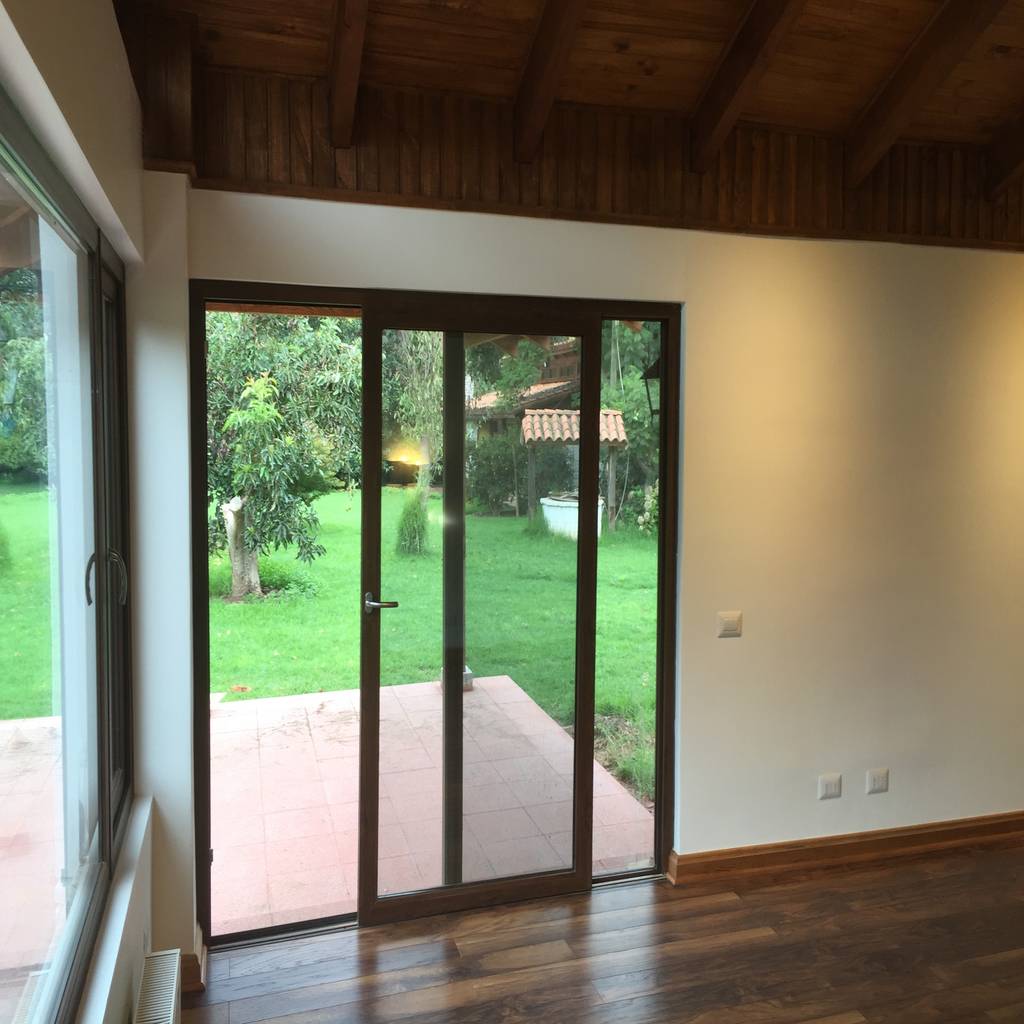 Arcop arquitectura & construcción puertas estilo clásico | homify