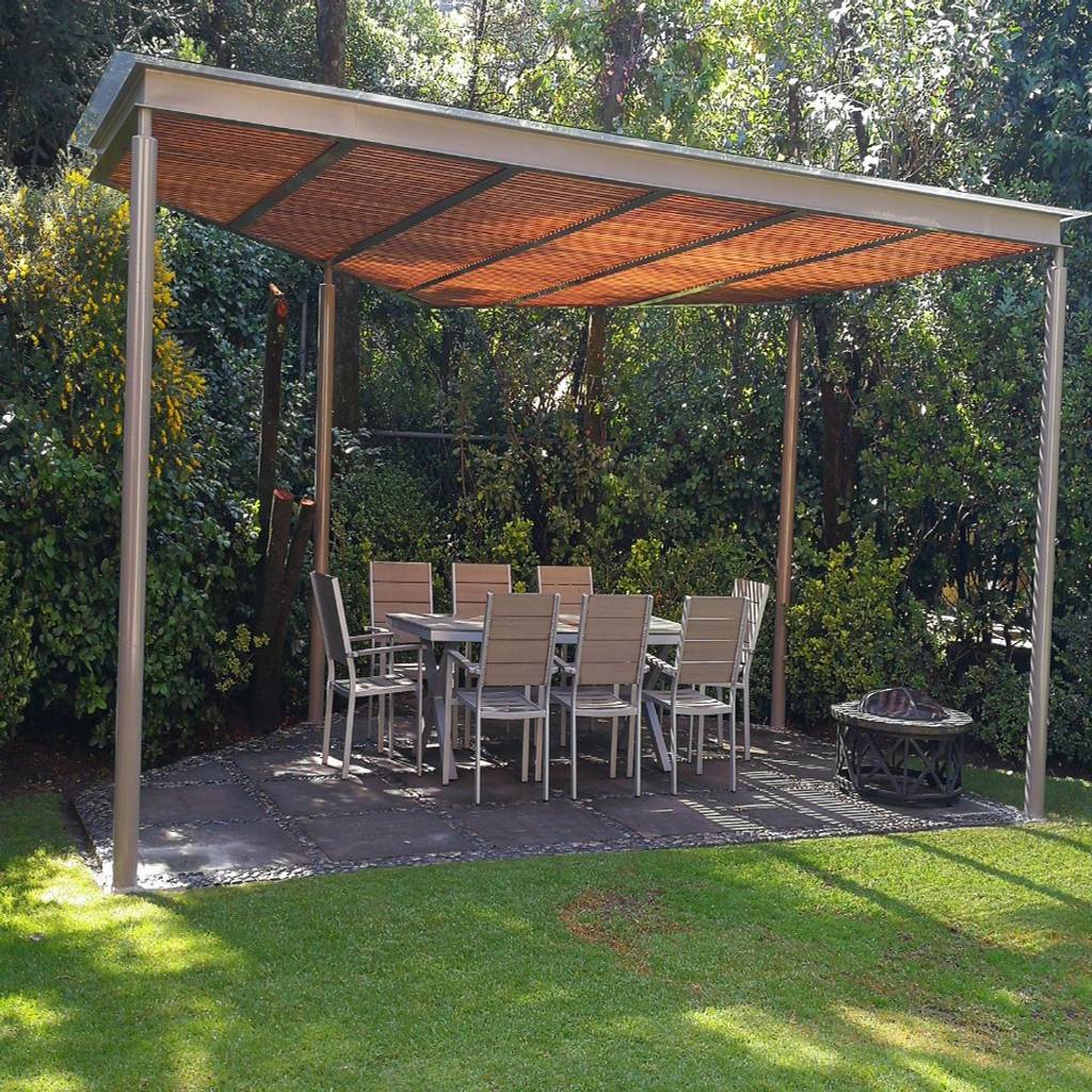 Pérgola color pimienta y madera color magnolia en contadero cdmx