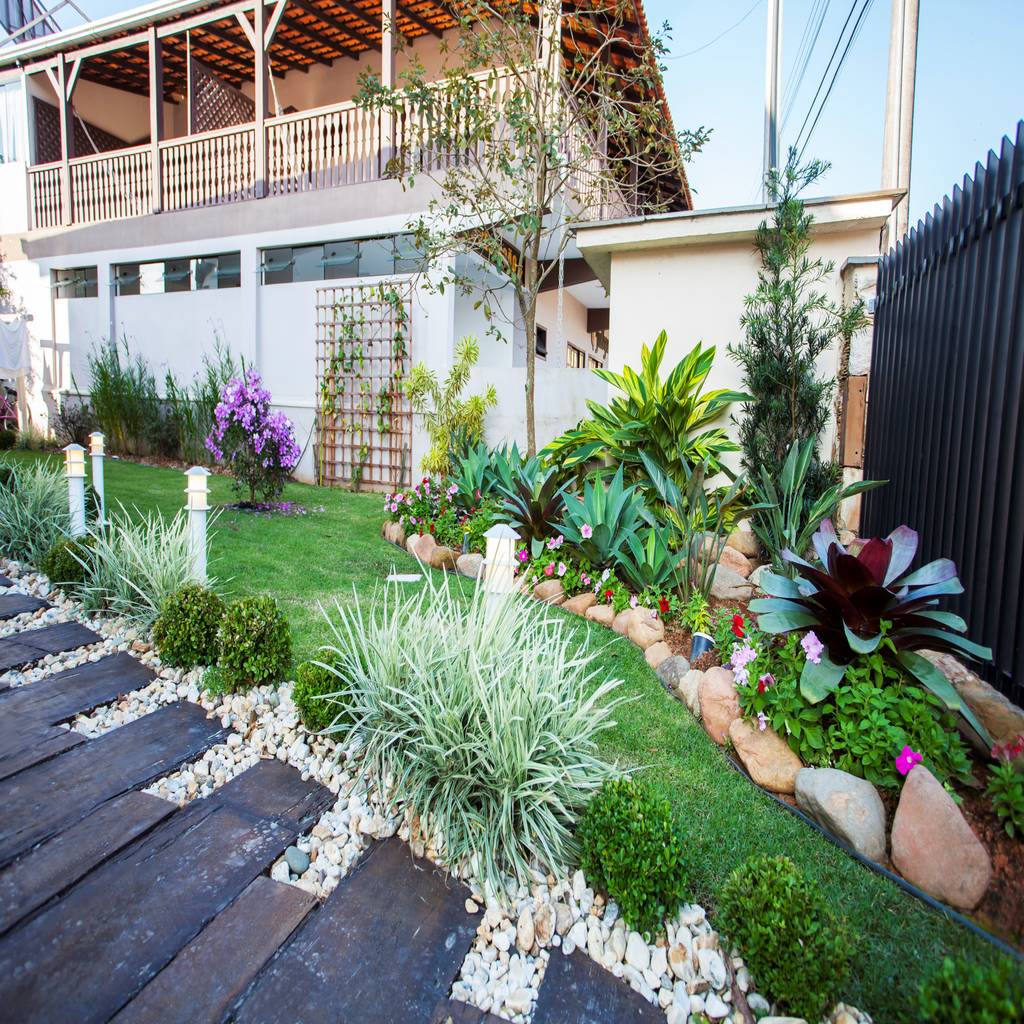 Casas con jardines rústicos - Fotos De JarDines De Estilo Rustico De Homify