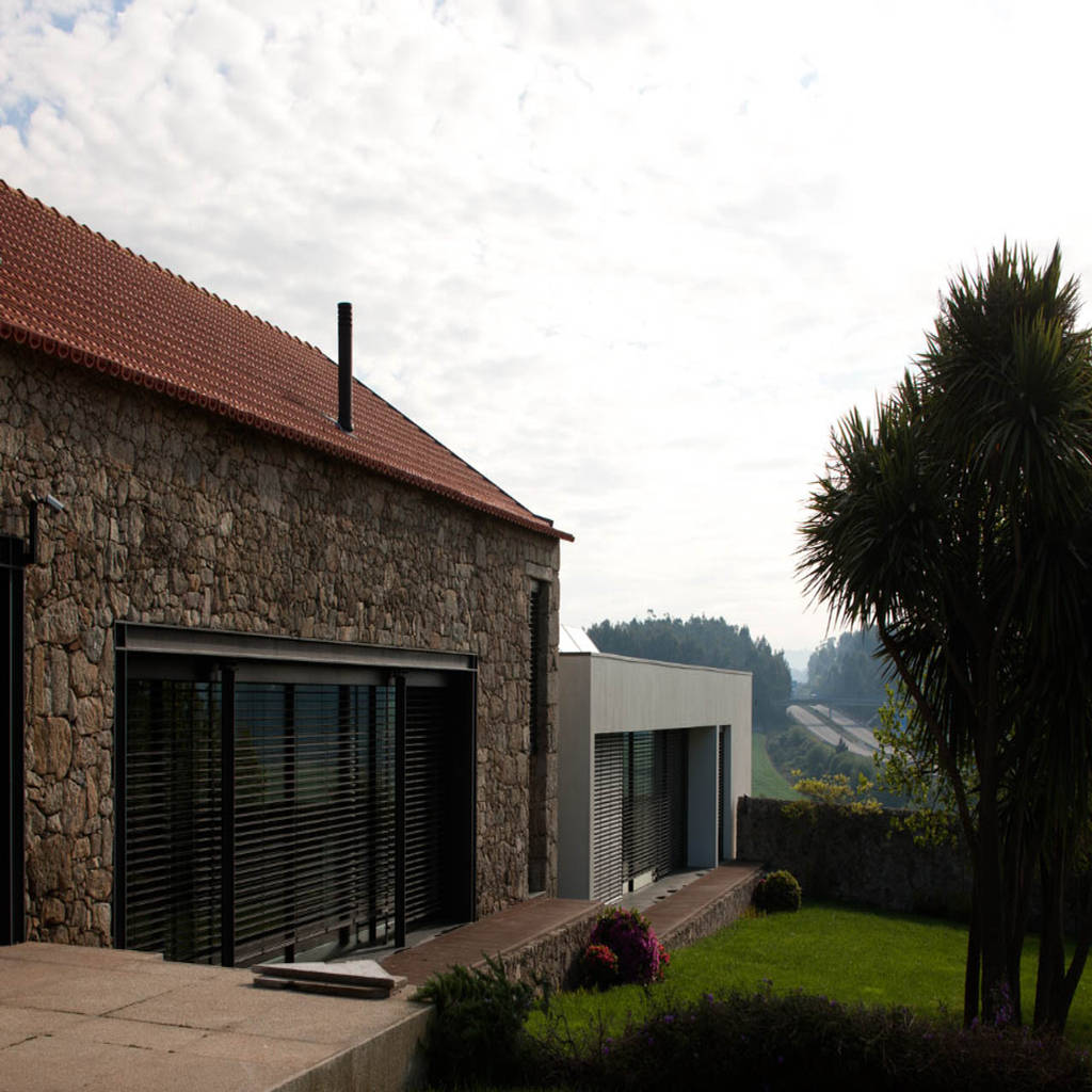 Casa de quinta vila do conde por shi studio, sheila moura azevedo
