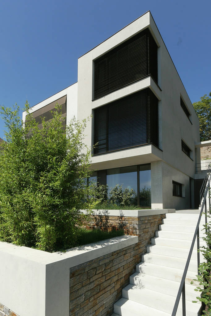 Einfamilienhaus stuttgart moderne häuser von blocher partners modern ...