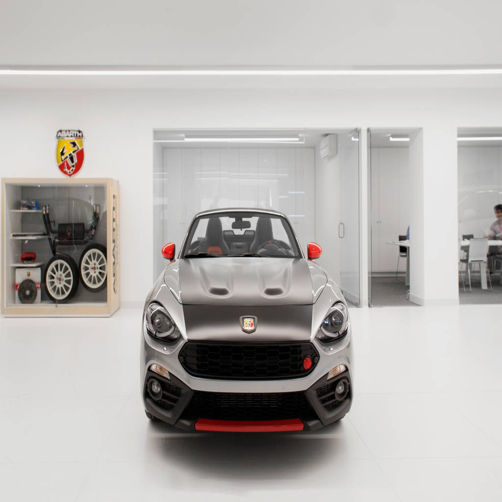 Mcc stands de automóveis modernos por terra arquitectos moderno homify