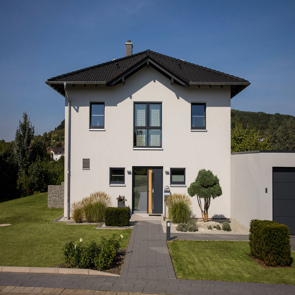Stadtvilla mit wellnessflair klare linien und symmetrie fingerhaus