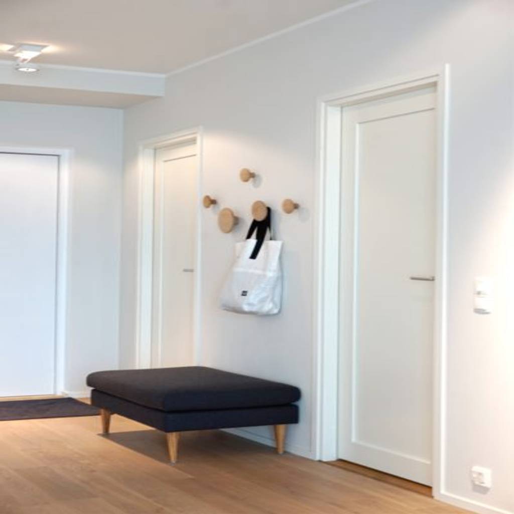 Heller Flur Skandinavisch Skandinavischer Flur Diele Treppenhaus Von Baltic Design Shop Skandinavisch Holz Holznachbildung Homify