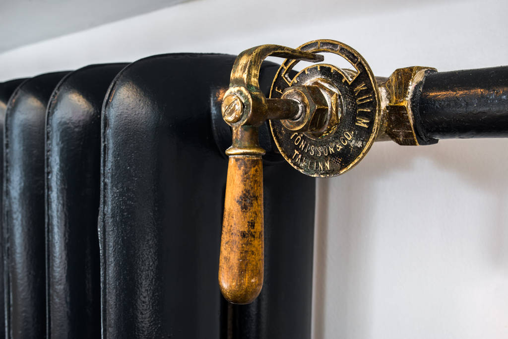 Heizkorper Schwarz Skandinavische Wohnzimmer Von Baltic Design