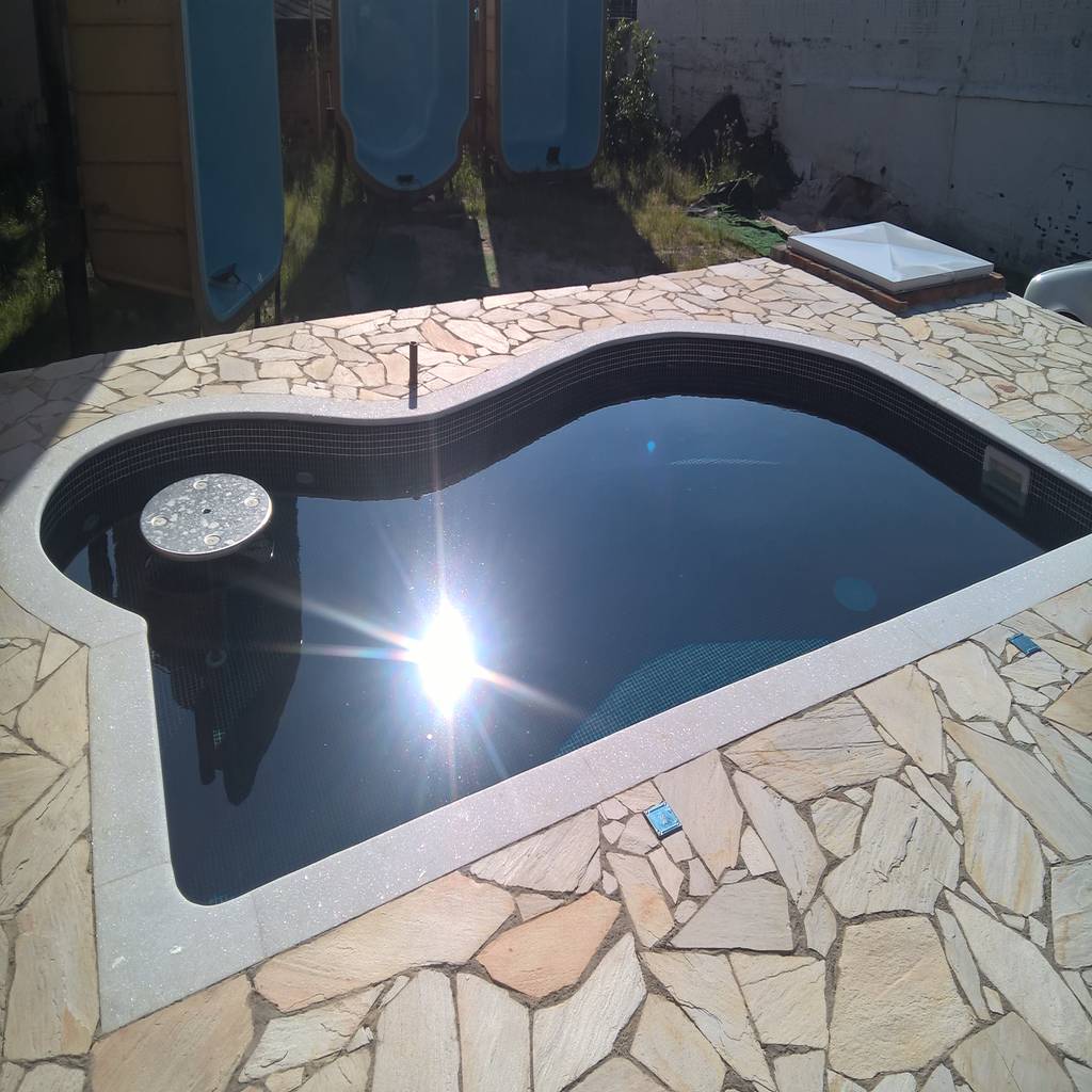By Vila Nova Piscinas Modern Concrete Homify