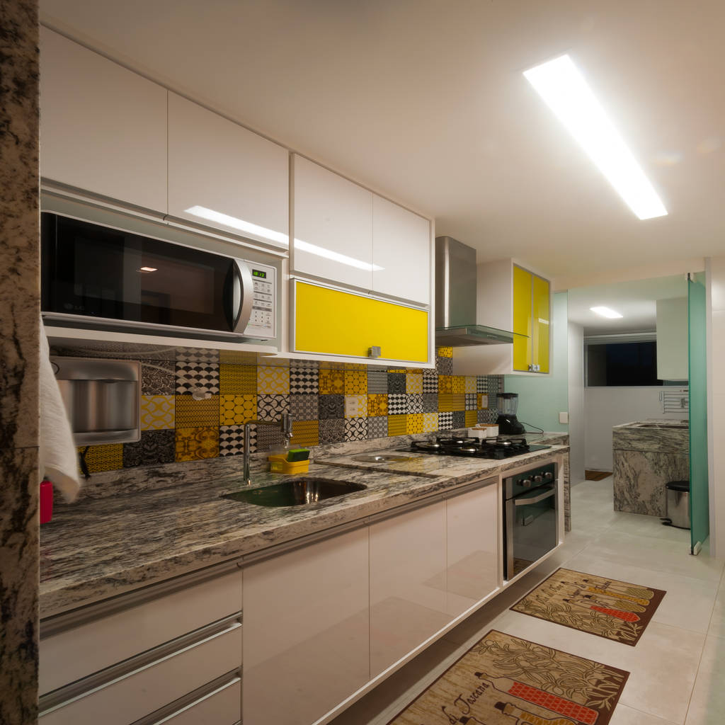 Cozinha Na Cor Amarela Por Bernal Projetos Arquitetos Em Salvador Moderno Azulejo Homify