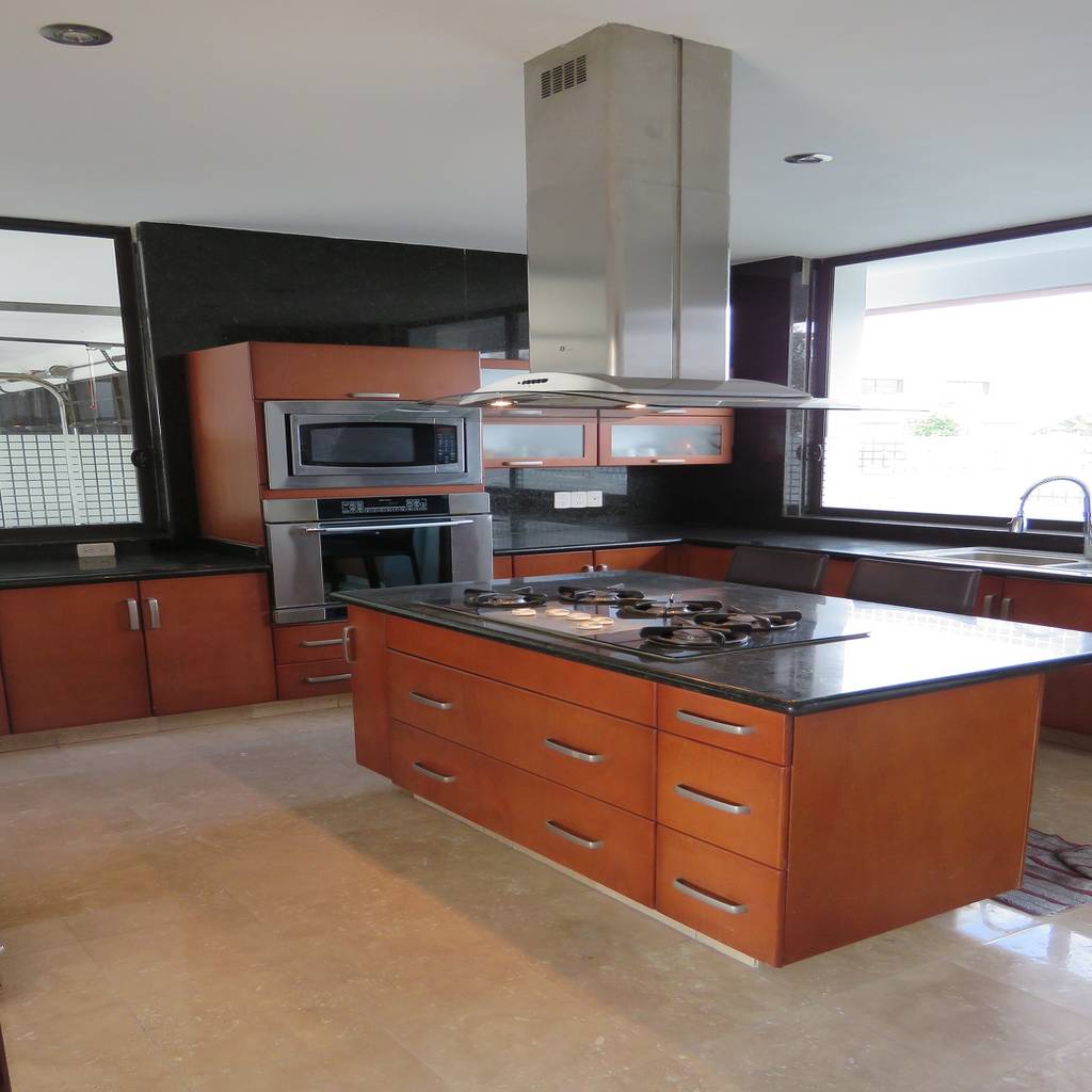 Casa el secreto cocinas modernas de om arquitectura moderno | homify