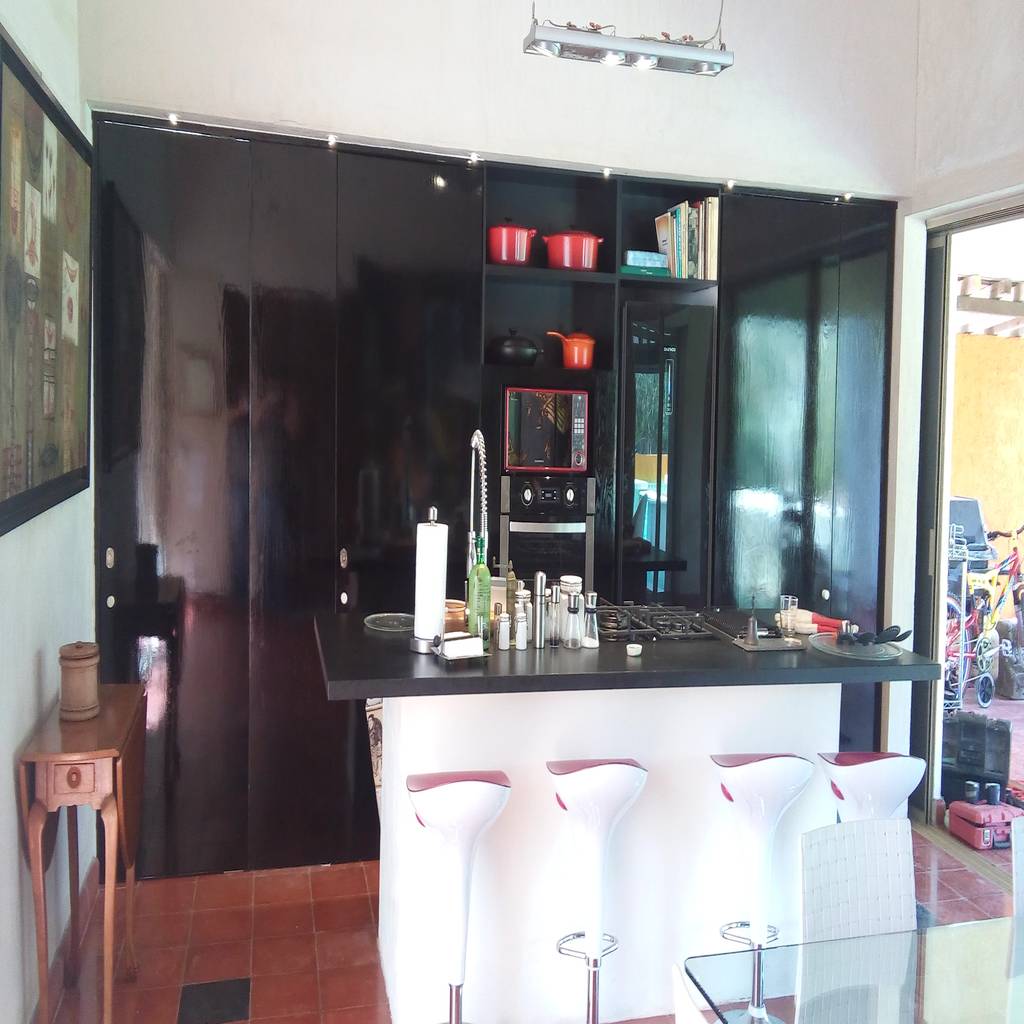 Cocina despensa arq. mauricio rivero de cocinas cm moderno madera