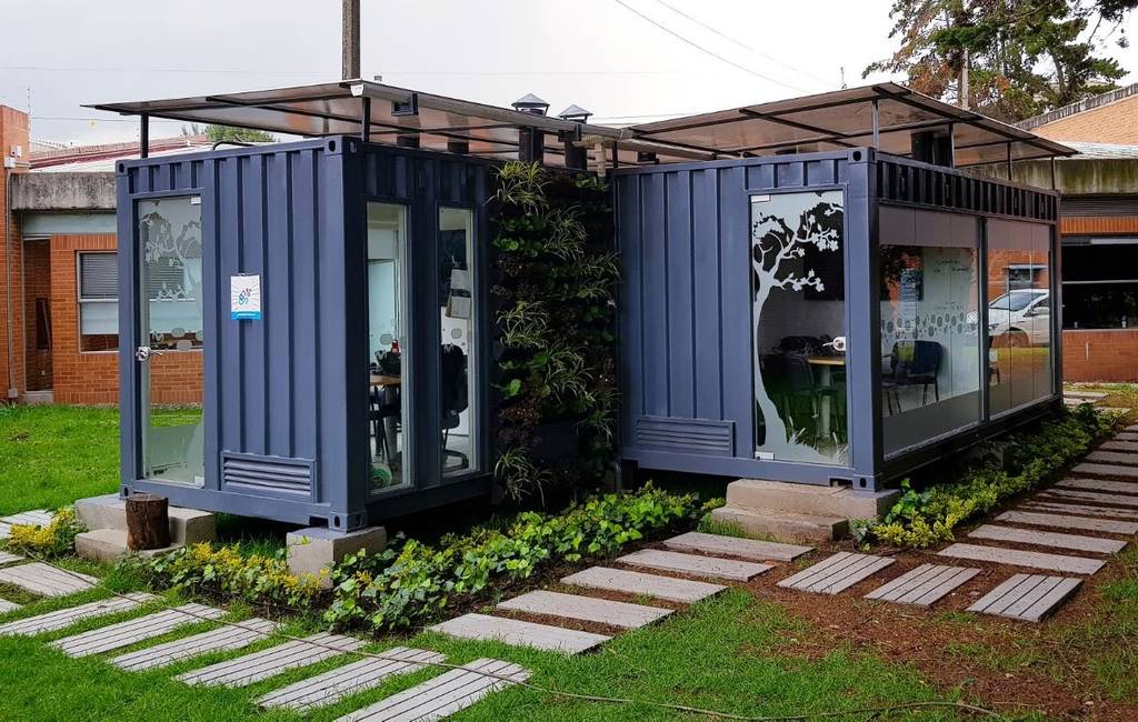 Oficinas en contenedores marítimos, world container | homify