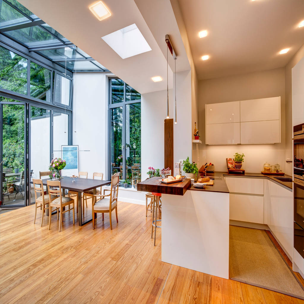 Wintergarten und bad für ein backsteinhaus moderner wintergarten von