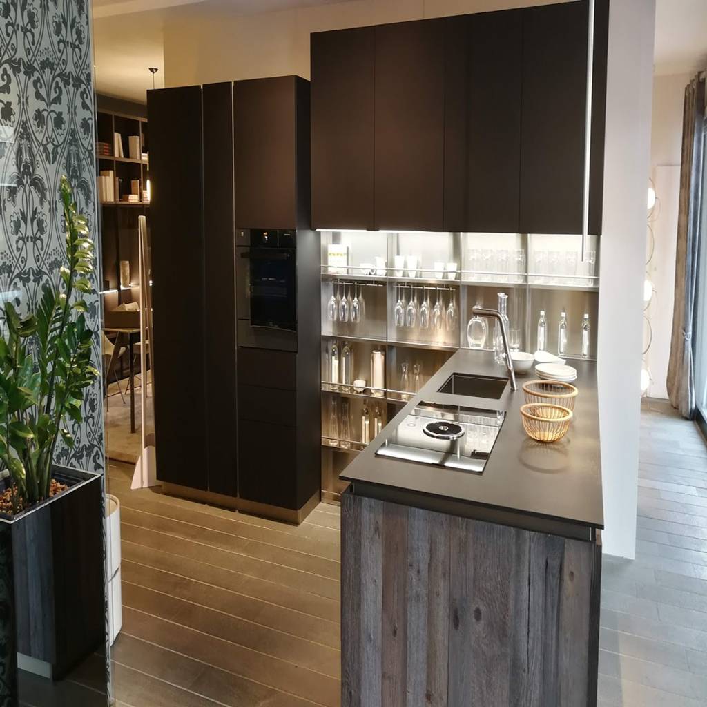 Cucina moderna di formarredo due design 1967 moderno | homify