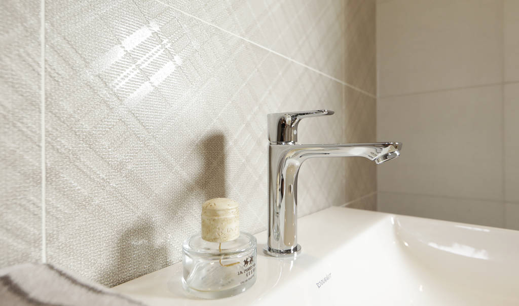 Modern Bathroom By Fliesen Keramik Wunsch Gmbh Modern Homify