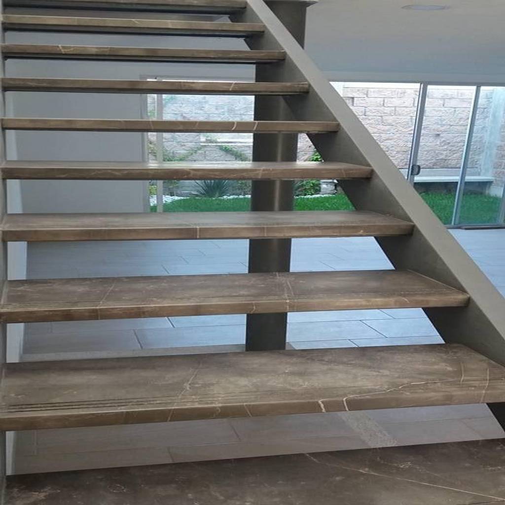 Escalera de piedra con acero ug arquitectos escaleras piedra marrón