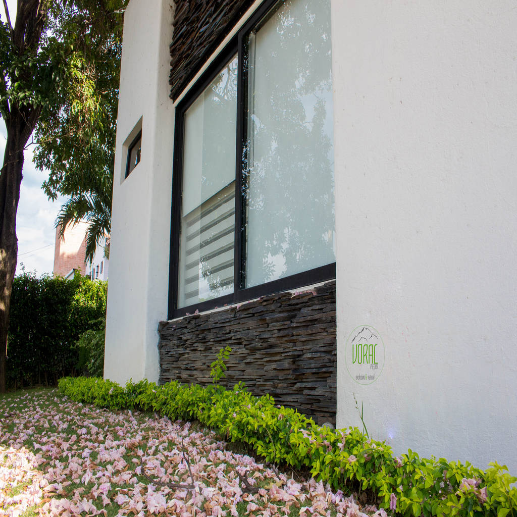 Fachada en piedra piña negra óxido de voral piedra clásico piedra | homify