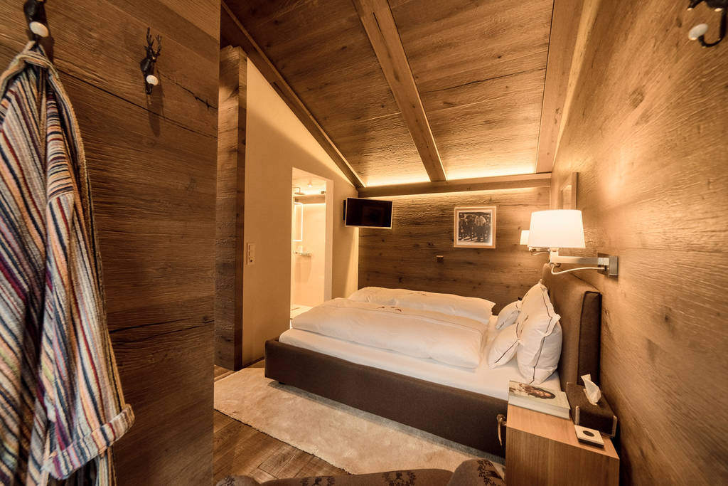 Umbau Einrichtung Chalet Schlafzimmer Im Landhausstil Von Dorian