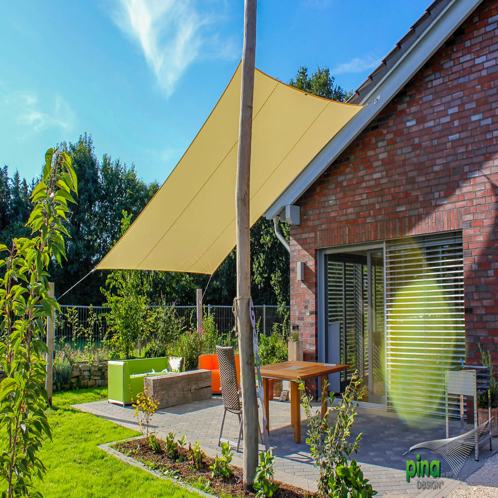 Sonnensegel mit robinienpfosten pina gmbh sonnensegel design moderner 