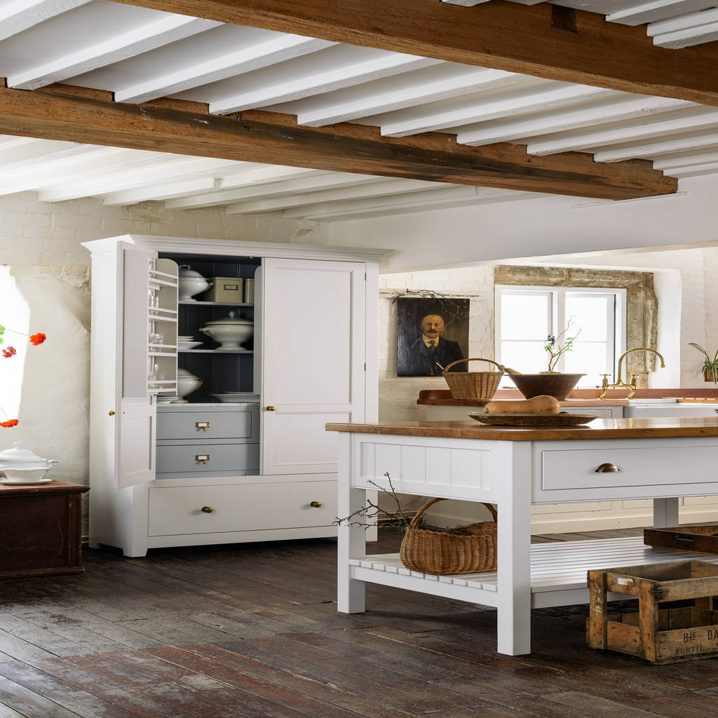 Foto S Van Een Klassiek Keuken In De Kleur Wit Door Devol Kitchens 