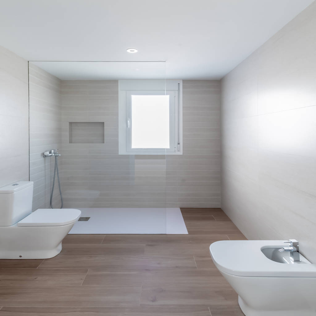 Baño baños de estilo moderno de ea arquitectura moderno | homify