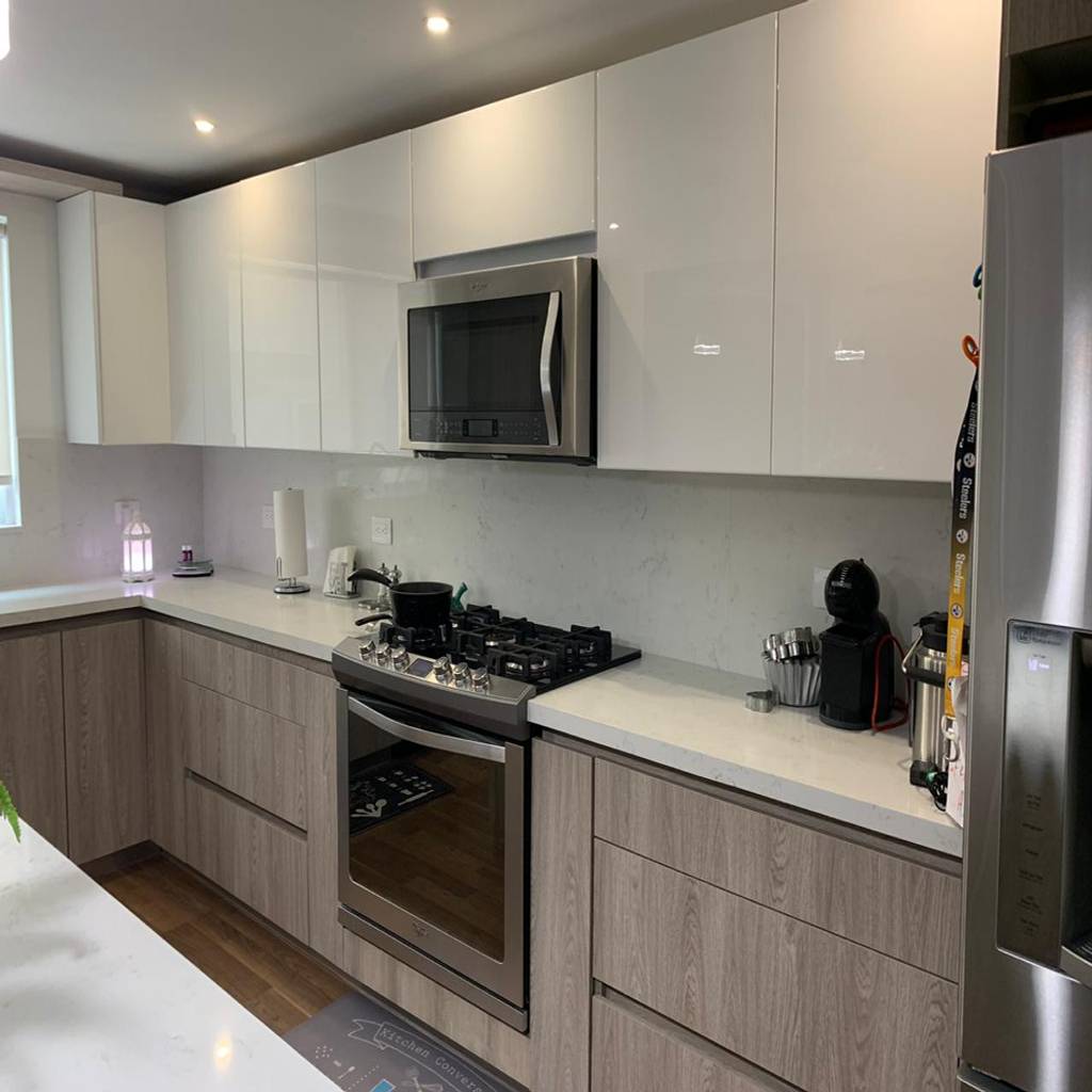 Combinada con laca en alto brillo international kitchens cocinas