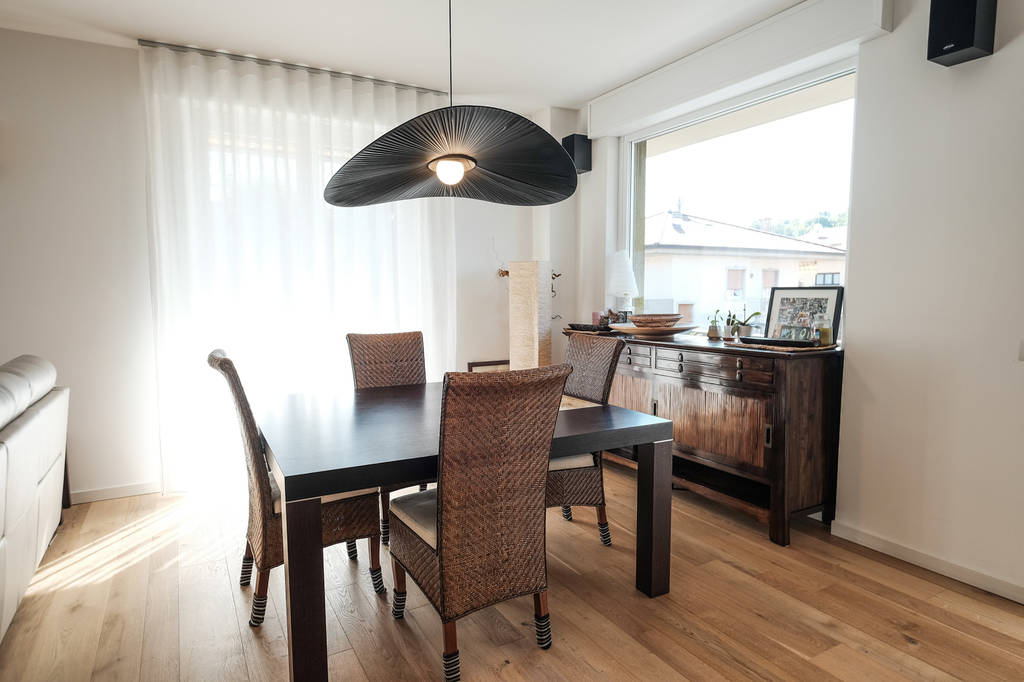 Appartamento Moderno Con Una Punta Di Etnico Sala Da Pranzo Moderna Di Giorgio Davide Manzoni Moderno Legno Effetto Legno Homify