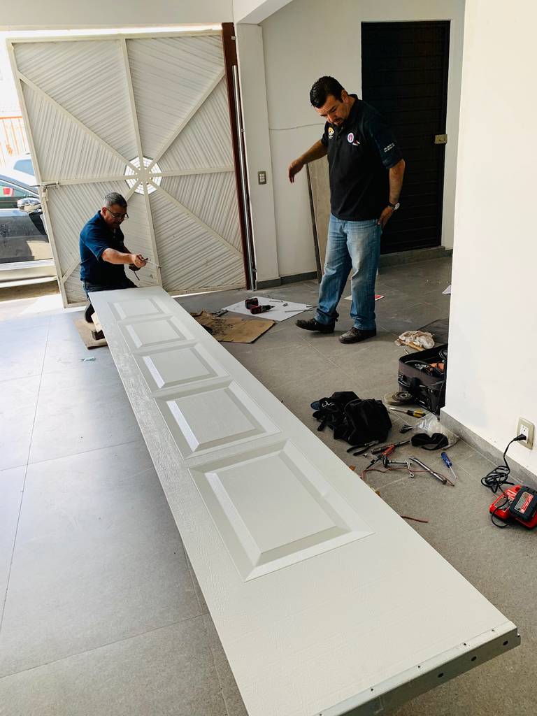 Garajes modernos de casa época arquitectos moderno | homify